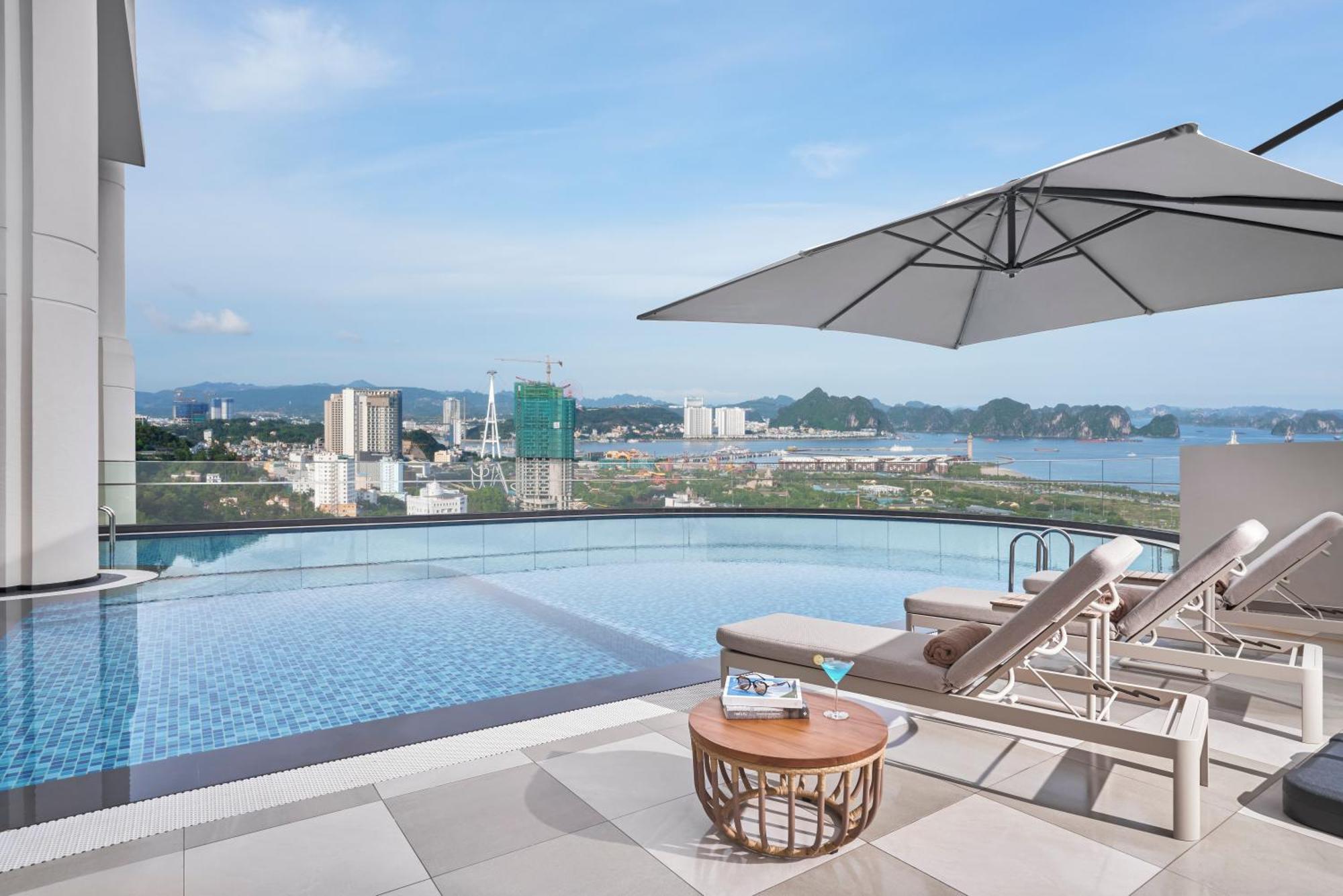 The Yacht Hotel By Dc Ha Long Eksteriør bilde